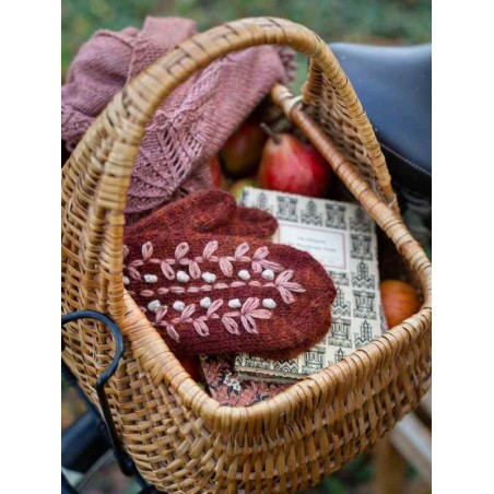 Embroidery on Knits - vyšívanie na pleteniny