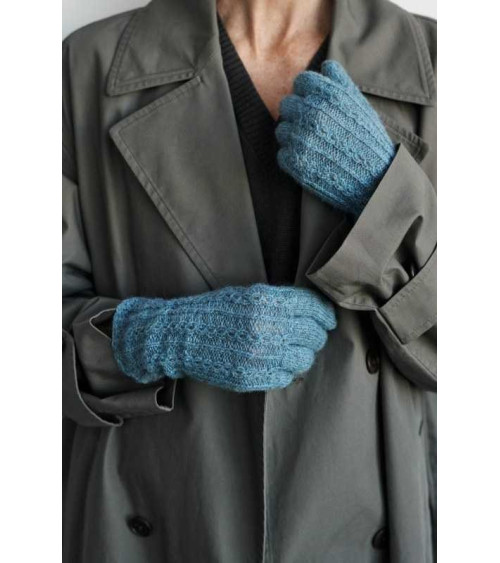 Handcraft - Helga Isager & Helga Jóna Thórunnardottir