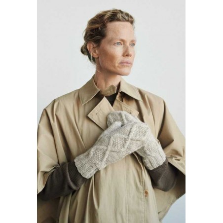 Handcraft - Helga Isager & Helga Jóna Thórunnardottir