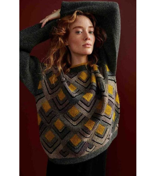 A knitting life 2 – out into the world