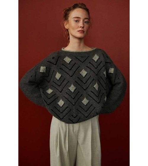 A knitting life 2 – out into the world