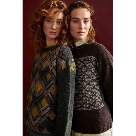 A knitting life 2 – out into the world