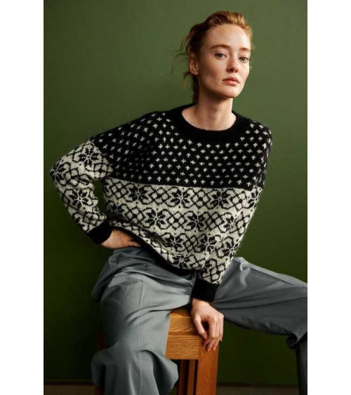 A knitting life 2 – out into the world