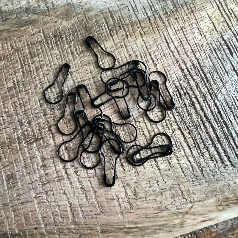 Metal Stitch Markers – Pack of 20