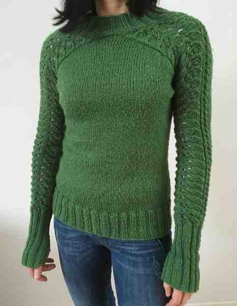 zelený sveter